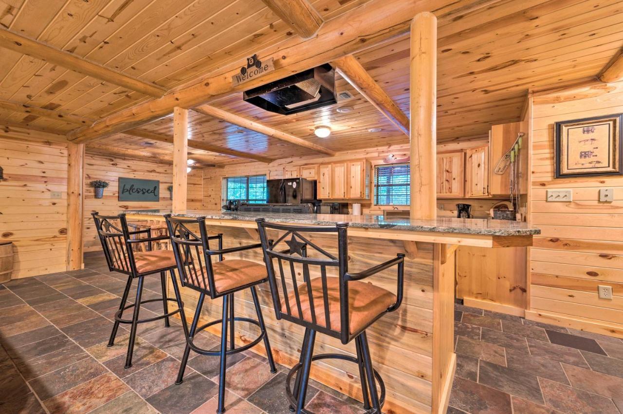 Broken Bow Retreat On 2 Acres With Hot Tub And Deck! Villa Eksteriør bilde