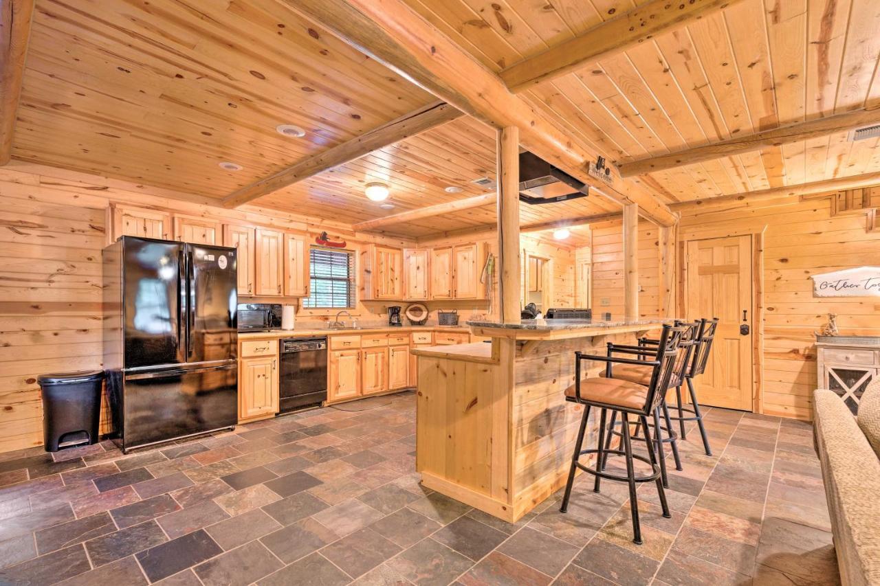 Broken Bow Retreat On 2 Acres With Hot Tub And Deck! Villa Eksteriør bilde