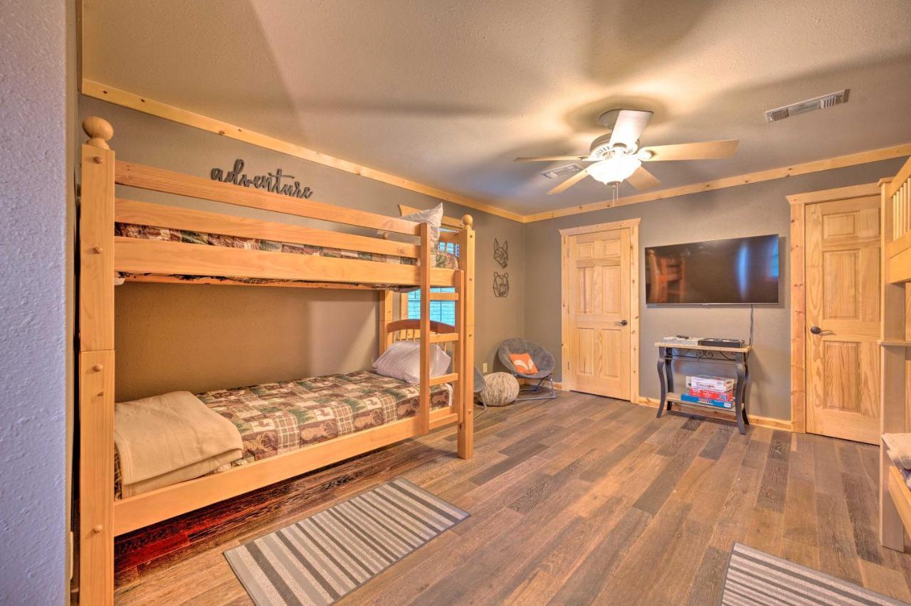 Broken Bow Retreat On 2 Acres With Hot Tub And Deck! Villa Eksteriør bilde